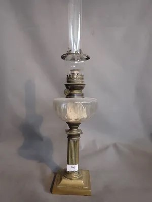 Lampe  ptrole (Joli Modle) en Laiton & Verre